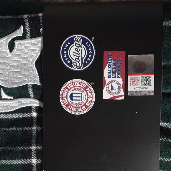 Men's Michigan Spartans Flannel Pajama Set - Picture 4 of 5